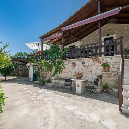 Dom wakacyjny Gioia Traditional House